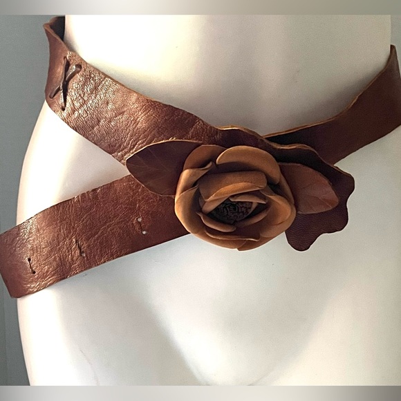 Handcrafted Artisan Leather Boho Women's Belt - Picture 10 of 13